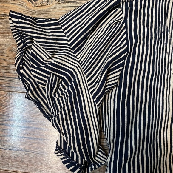 FREE People Navy & Cream Wrap Top NWOT Sz XXS - Picture 4 of 6